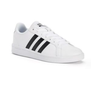 Adidas original black and white tennis shoe